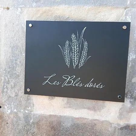La Bergerie A Palleau, Les Bles Dores Et Les Graines De Lin A Corgengoux, Proches De Beaune Et De Ses Villages Viticoles Exterior photo