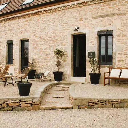 La Bergerie A Palleau, Les Bles Dores Et Les Graines De Lin A Corgengoux, Proches De Beaune Et De Ses Villages Viticoles Exterior photo