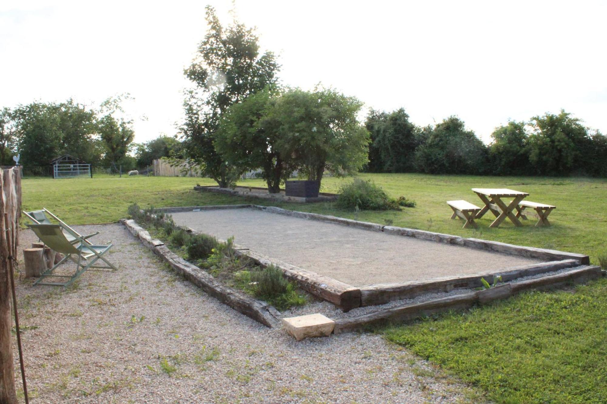 La Bergerie A Palleau, Les Bles Dores Et Les Graines De Lin A Corgengoux, Proches De Beaune Et De Ses Villages Viticoles Holiday home *